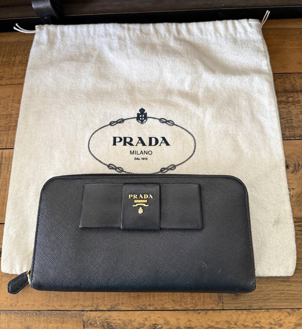 Prada Wallet Womens Black Leather Zip Around Continental Bow Logo Italy Dust Bag